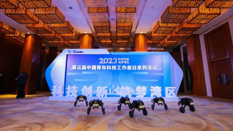 OA协同办公自动化：揭秘其优势与挑战